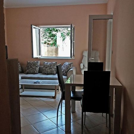 Carine Hotel Kumbor Superior Херцег Нови Екстериор снимка