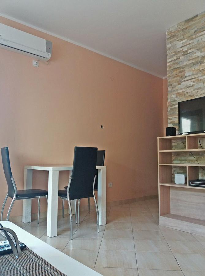 Carine Hotel Kumbor Superior Херцег Нови Екстериор снимка